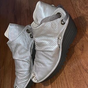 Fly London Silver Peep-Toe Wedge